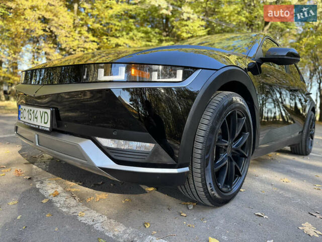 Черный Хендай Ioniq 5, объемом двигателя 0 л и пробегом 33 тыс. км за 25999 $, фото 1 на Automoto.ua