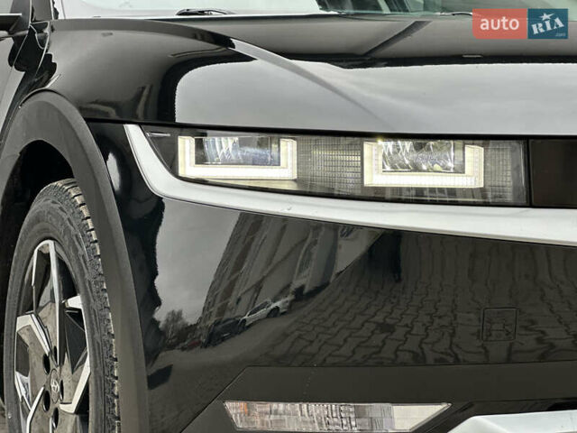 Черный Хендай Ioniq 5, объемом двигателя 0 л и пробегом 156 тыс. км за 22999 $, фото 9 на Automoto.ua