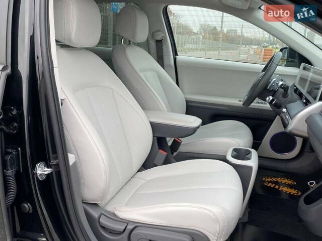 Чорний Хендай Ioniq 5, об'ємом двигуна 0 л та пробігом 34 тис. км за 25990 $, фото 23 на Automoto.ua
