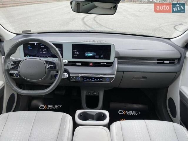 Чорний Хендай Ioniq 5, об'ємом двигуна 0 л та пробігом 34 тис. км за 25990 $, фото 17 на Automoto.ua