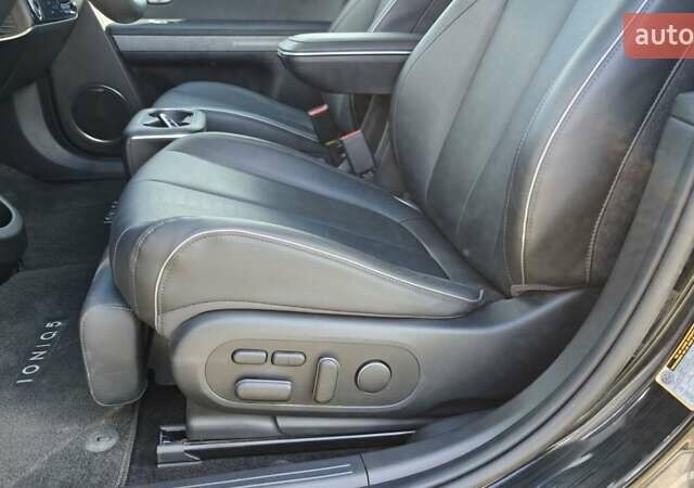 Чорний Хендай Ioniq 5, об'ємом двигуна 0 л та пробігом 34 тис. км за 28600 $, фото 26 на Automoto.ua