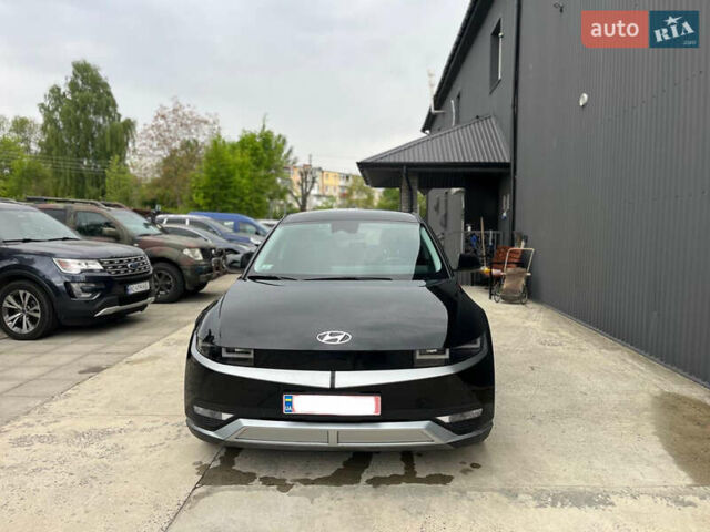 Черный Хендай Ioniq 5, объемом двигателя 0 л и пробегом 24 тыс. км за 22250 $, фото 3 на Automoto.ua