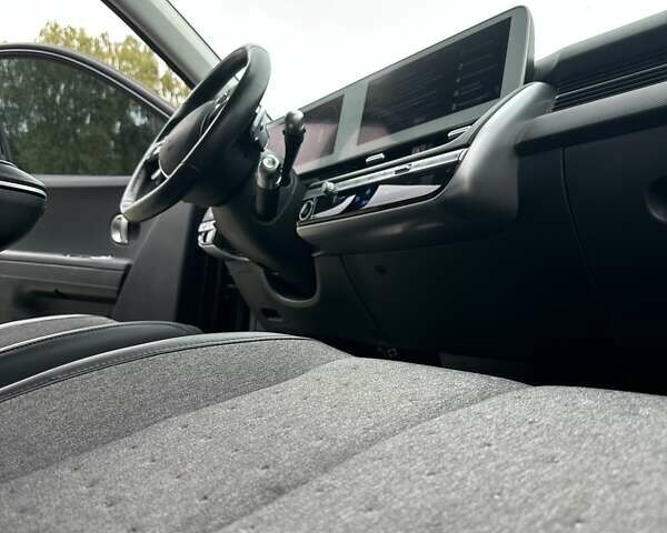 Черный Хендай Ioniq 5, объемом двигателя 0 л и пробегом 70 тыс. км за 23500 $, фото 51 на Automoto.ua