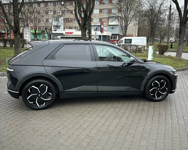 Черный Хендай Ioniq 5, объемом двигателя 0 л и пробегом 105 тыс. км за 23500 $, фото 10 на Automoto.ua