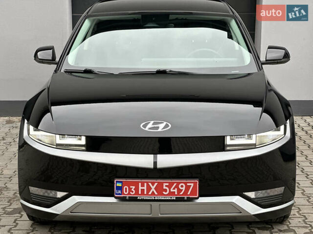Черный Хендай Ioniq 5, объемом двигателя 0 л и пробегом 156 тыс. км за 22999 $, фото 2 на Automoto.ua