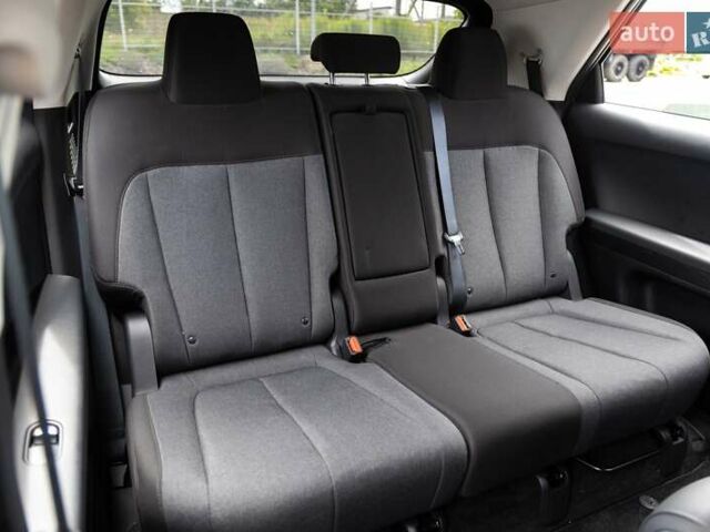 Черный Хендай Ioniq 5, объемом двигателя 0 л и пробегом 56 тыс. км за 25500 $, фото 26 на Automoto.ua