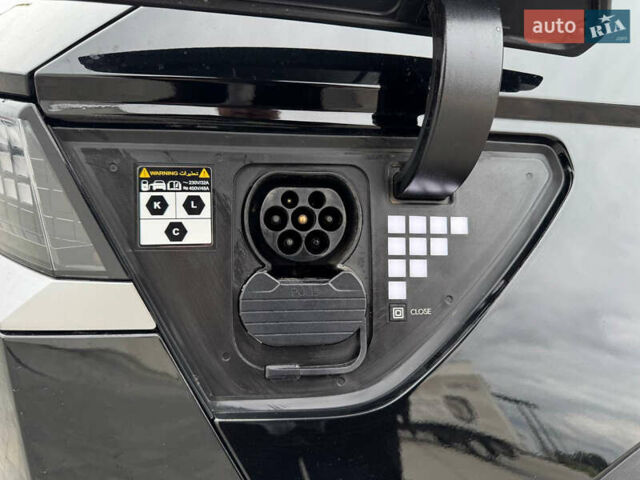 Черный Хендай Ioniq 5, объемом двигателя 0 л и пробегом 113 тыс. км за 24995 $, фото 32 на Automoto.ua