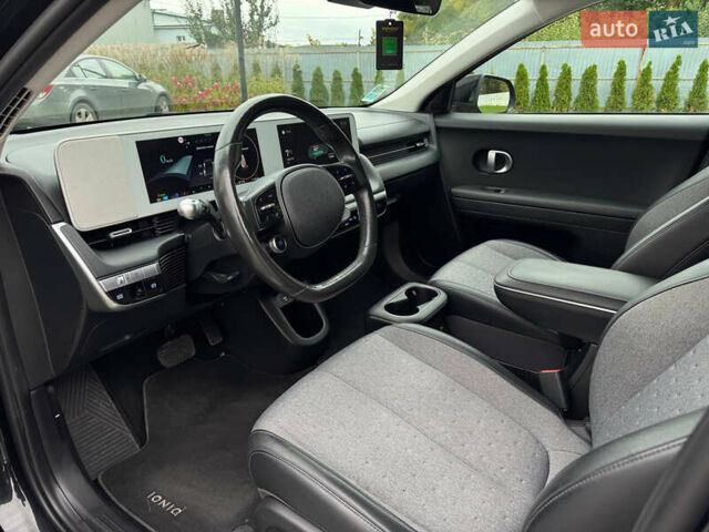 Черный Хендай Ioniq 5, объемом двигателя 0 л и пробегом 113 тыс. км за 24995 $, фото 10 на Automoto.ua