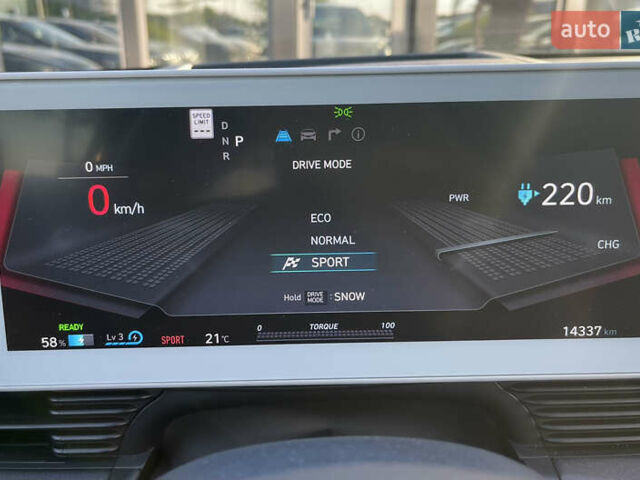 Черный Хендай Ioniq 5, объемом двигателя 0 л и пробегом 14 тыс. км за 27600 $, фото 13 на Automoto.ua