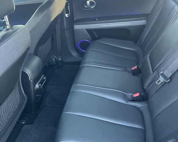 Черный Хендай Ioniq 5, объемом двигателя 0 л и пробегом 45 тыс. км за 24500 $, фото 16 на Automoto.ua