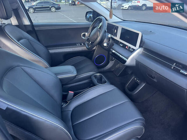 Черный Хендай Ioniq 5, объемом двигателя 0 л и пробегом 45 тыс. км за 24500 $, фото 26 на Automoto.ua