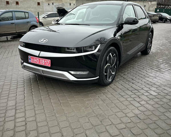 Черный Хендай Ioniq 5, объемом двигателя 0 л и пробегом 105 тыс. км за 23500 $, фото 3 на Automoto.ua