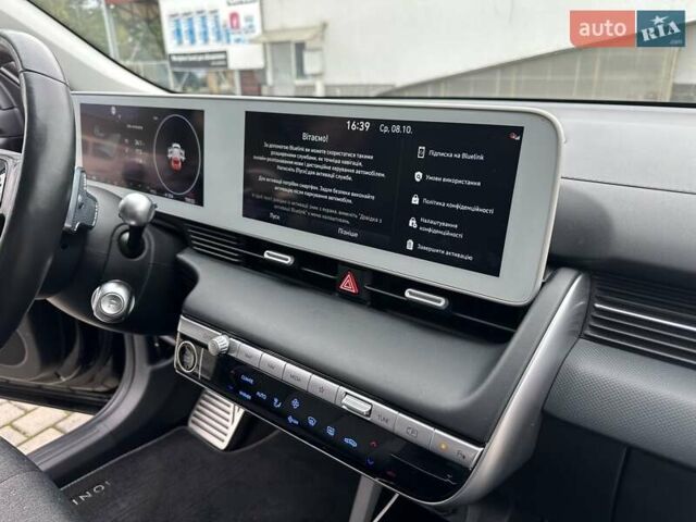 Черный Хендай Ioniq 5, объемом двигателя 0 л и пробегом 70 тыс. км за 23500 $, фото 53 на Automoto.ua