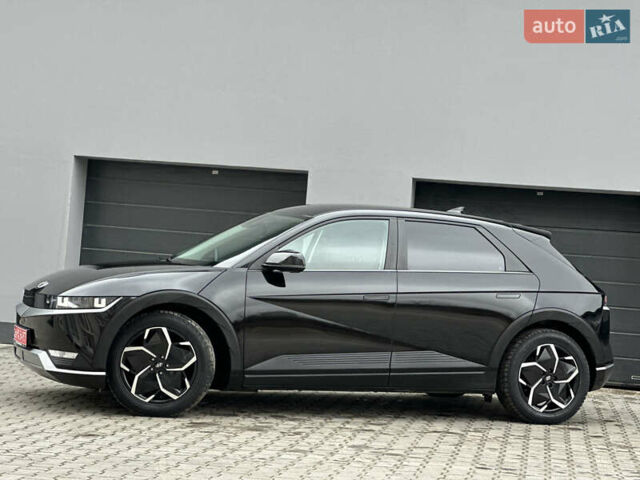 Черный Хендай Ioniq 5, объемом двигателя 0 л и пробегом 156 тыс. км за 22999 $, фото 14 на Automoto.ua