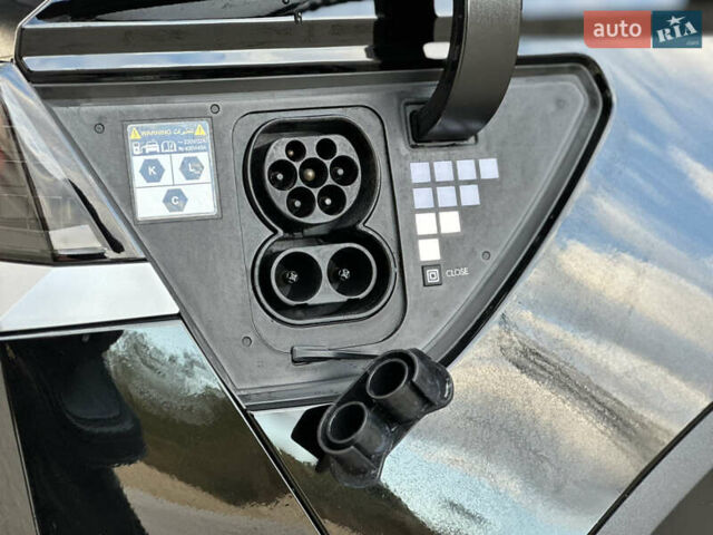 Черный Хендай Ioniq 5, объемом двигателя 0 л и пробегом 156 тыс. км за 22999 $, фото 45 на Automoto.ua