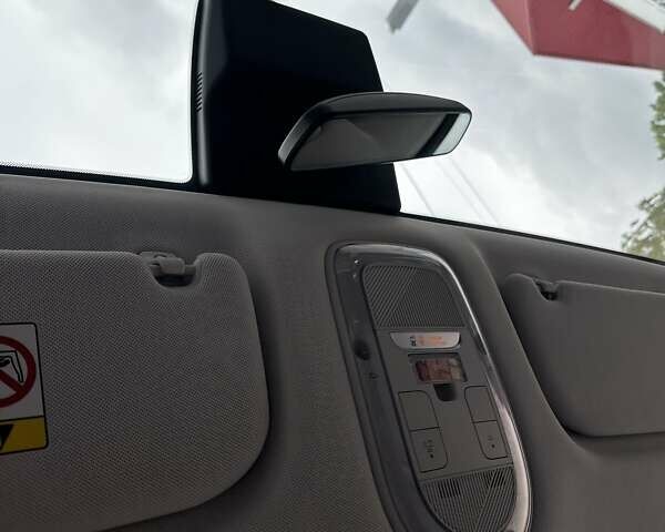 Черный Хендай Ioniq 5, объемом двигателя 0 л и пробегом 70 тыс. км за 23500 $, фото 52 на Automoto.ua