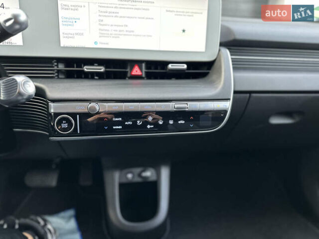 Черный Хендай Ioniq 5, объемом двигателя 0 л и пробегом 156 тыс. км за 22999 $, фото 68 на Automoto.ua