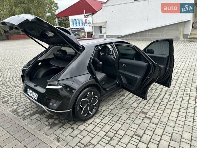 Черный Хендай Ioniq 5, объемом двигателя 0 л и пробегом 70 тыс. км за 23500 $, фото 26 на Automoto.ua