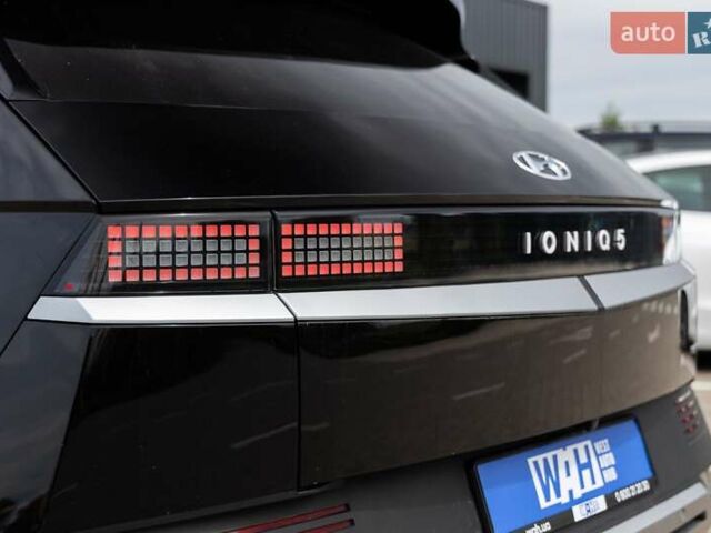 Черный Хендай Ioniq 5, объемом двигателя 0 л и пробегом 56 тыс. км за 25500 $, фото 12 на Automoto.ua