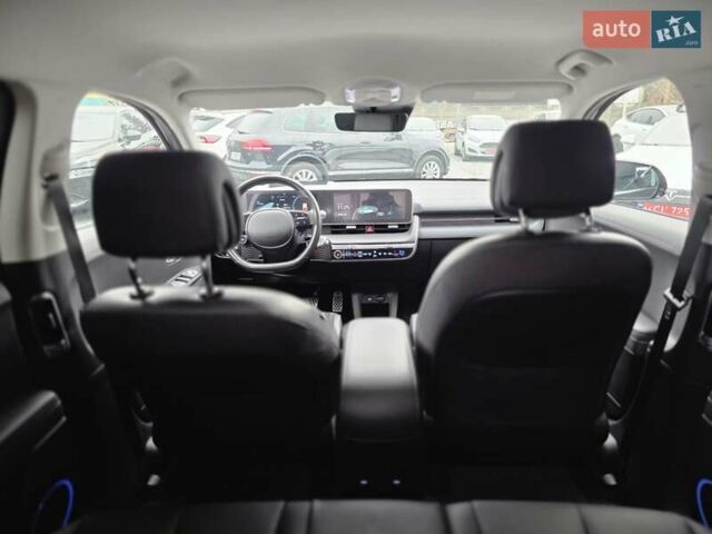 Чорний Хендай Ioniq 5, об'ємом двигуна 0 л та пробігом 91 тис. км за 25900 $, фото 44 на Automoto.ua