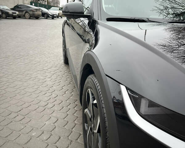 Черный Хендай Ioniq 5, объемом двигателя 0 л и пробегом 105 тыс. км за 23500 $, фото 12 на Automoto.ua