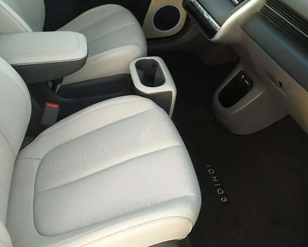 Чорний Хендай Ioniq 5, об'ємом двигуна 0 л та пробігом 34 тис. км за 27500 $, фото 38 на Automoto.ua