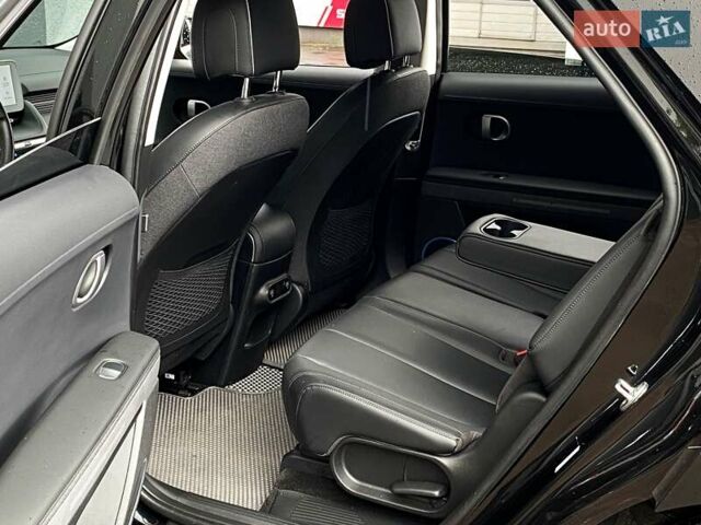 Черный Хендай Ioniq 5, объемом двигателя 0 л и пробегом 22 тыс. км за 28999 $, фото 14 на Automoto.ua