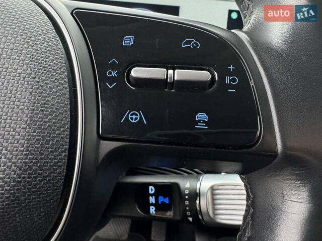 Черный Хендай Ioniq 5, объемом двигателя 0 л и пробегом 113 тыс. км за 24995 $, фото 15 на Automoto.ua