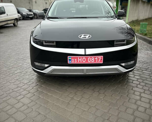 Черный Хендай Ioniq 5, объемом двигателя 0 л и пробегом 105 тыс. км за 23500 $, фото 1 на Automoto.ua