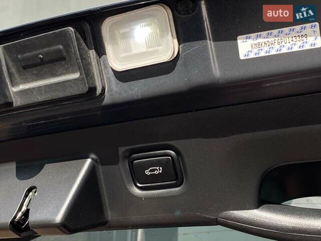 Черный Хендай Ioniq 5, объемом двигателя 0 л и пробегом 22 тыс. км за 28999 $, фото 32 на Automoto.ua