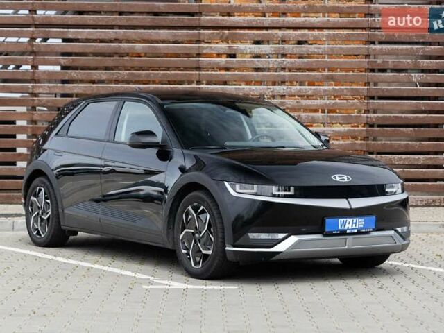 Черный Хендай Ioniq 5, объемом двигателя 0 л и пробегом 56 тыс. км за 25500 $, фото 4 на Automoto.ua