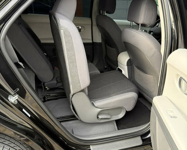 Чорний Хендай Ioniq 5, об'ємом двигуна 0 л та пробігом 120 тис. км за 23777 $, фото 24 на Automoto.ua