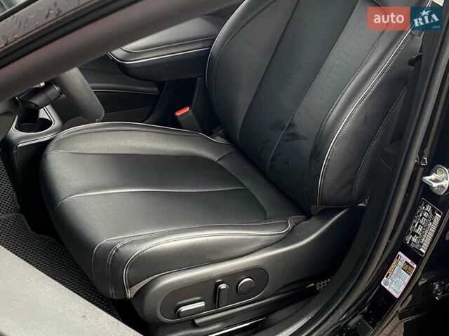 Черный Хендай Ioniq 5, объемом двигателя 0 л и пробегом 22 тыс. км за 28999 $, фото 12 на Automoto.ua