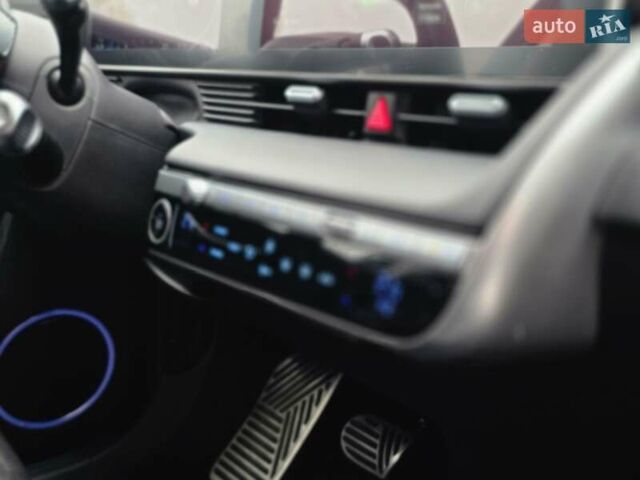 Чорний Хендай Ioniq 5, об'ємом двигуна 0 л та пробігом 91 тис. км за 25900 $, фото 39 на Automoto.ua