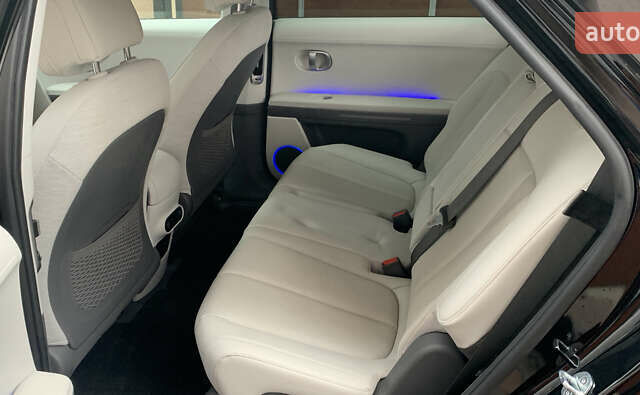 Черный Хендай Ioniq 5, объемом двигателя 0 л и пробегом 23 тыс. км за 22950 $, фото 8 на Automoto.ua