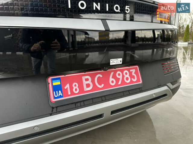 Черный Хендай Ioniq 5, объемом двигателя 0 л и пробегом 2 тыс. км за 26999 $, фото 18 на Automoto.ua