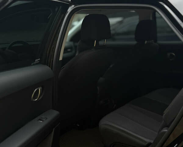 Черный Хендай Ioniq 5, объемом двигателя 0 л и пробегом 7 тыс. км за 28999 $, фото 23 на Automoto.ua