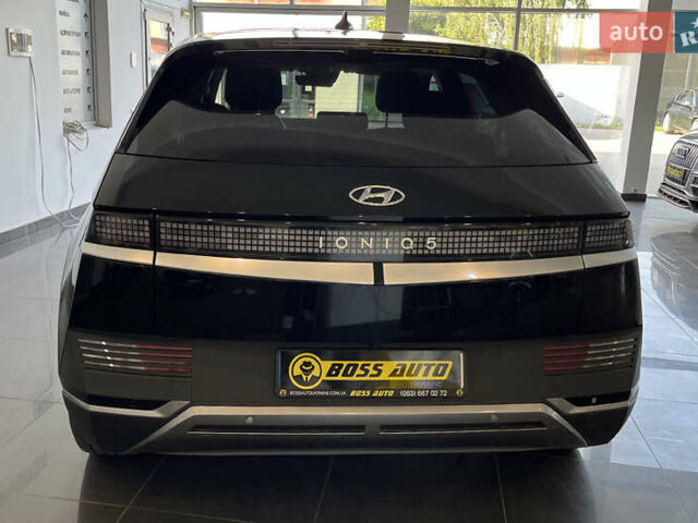 Черный Хендай Ioniq 5, объемом двигателя 0 л и пробегом 15 тыс. км за 28500 $, фото 5 на Automoto.ua