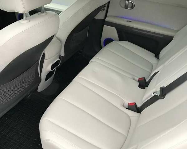 Чорний Хендай Ioniq 5, об'ємом двигуна 0 л та пробігом 30 тис. км за 25900 $, фото 22 на Automoto.ua