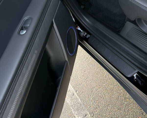 Черный Хендай Ioniq 5, объемом двигателя 0 л и пробегом 42 тыс. км за 26000 $, фото 8 на Automoto.ua