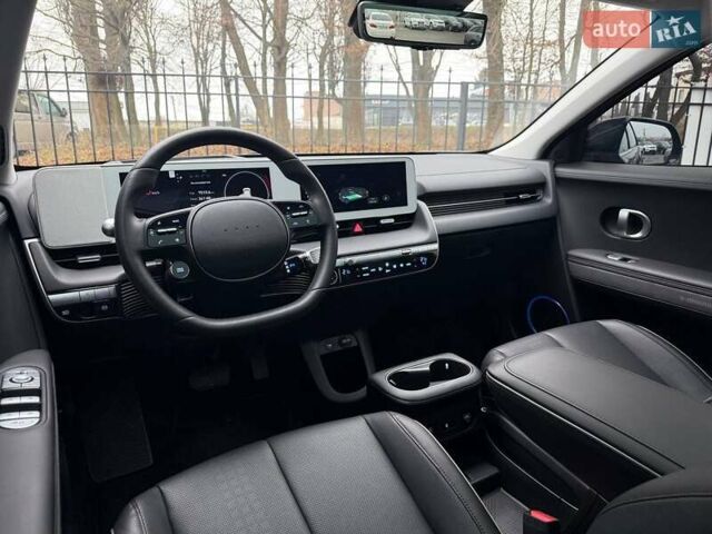 Черный Хендай Ioniq 5, объемом двигателя 0 л и пробегом 7 тыс. км за 32000 $, фото 38 на Automoto.ua