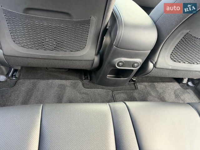 Черный Хендай Ioniq 5, объемом двигателя 0 л и пробегом 42 тыс. км за 26000 $, фото 20 на Automoto.ua