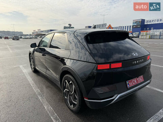 Черный Хендай Ioniq 5, объемом двигателя 0 л и пробегом 42 тыс. км за 26000 $, фото 3 на Automoto.ua