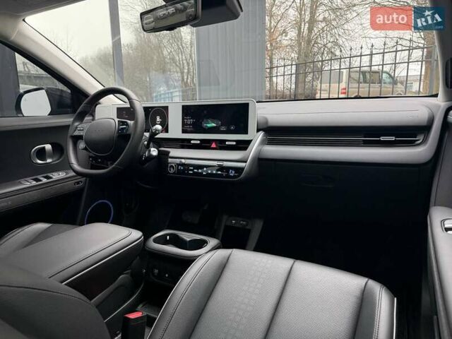Черный Хендай Ioniq 5, объемом двигателя 0 л и пробегом 7 тыс. км за 32000 $, фото 40 на Automoto.ua