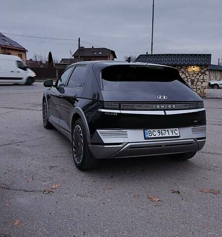 Чорний Хендай Ioniq 5, об'ємом двигуна 0 л та пробігом 33 тис. км за 25900 $, фото 3 на Automoto.ua