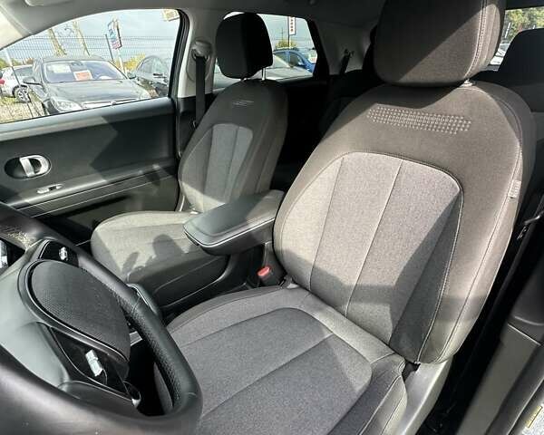 Чорний Хендай Ioniq 5, об'ємом двигуна 0 л та пробігом 36 тис. км за 25800 $, фото 28 на Automoto.ua