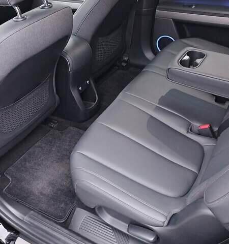 Чорний Хендай Ioniq 5, об'ємом двигуна 0 л та пробігом 33 тис. км за 25900 $, фото 29 на Automoto.ua