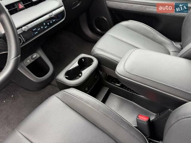 Чорний Хендай Ioniq 5, об'ємом двигуна 0 л та пробігом 7 тис. км за 27500 $, фото 14 на Automoto.ua