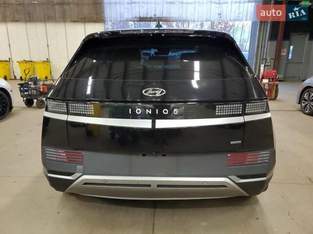 Черный Хендай Ioniq 5, объемом двигателя 0 л и пробегом 22 тыс. км за 8800 $, фото 5 на Automoto.ua