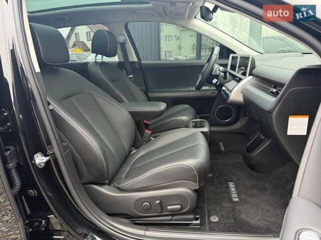 Черный Хендай Ioniq 5, объемом двигателя 0 л и пробегом 7 тыс. км за 32000 $, фото 37 на Automoto.ua